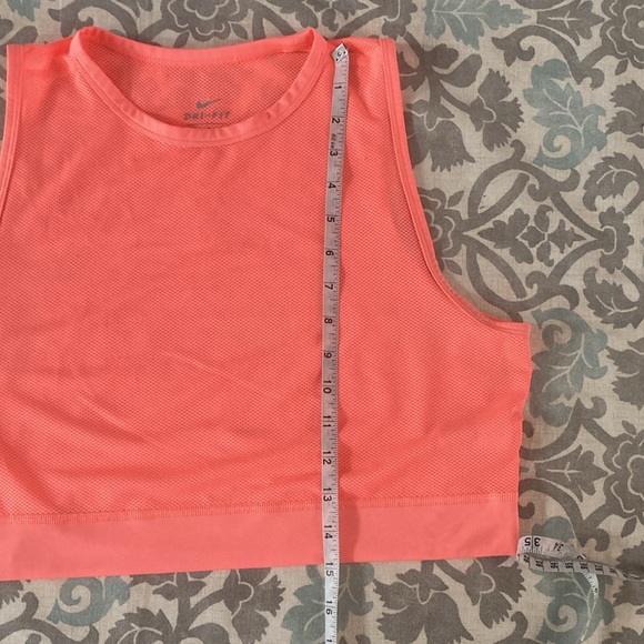 Nike Dri-Fit Mesh Top, XL - Picture 3 of 5